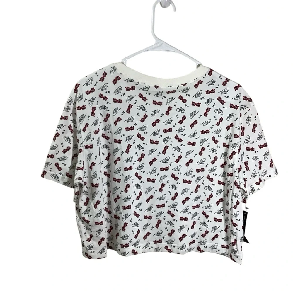 The Nike Tee Standard Fit Crop Top - Picture 2 of 6